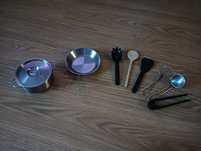 Conjunto de loiças e utensílios