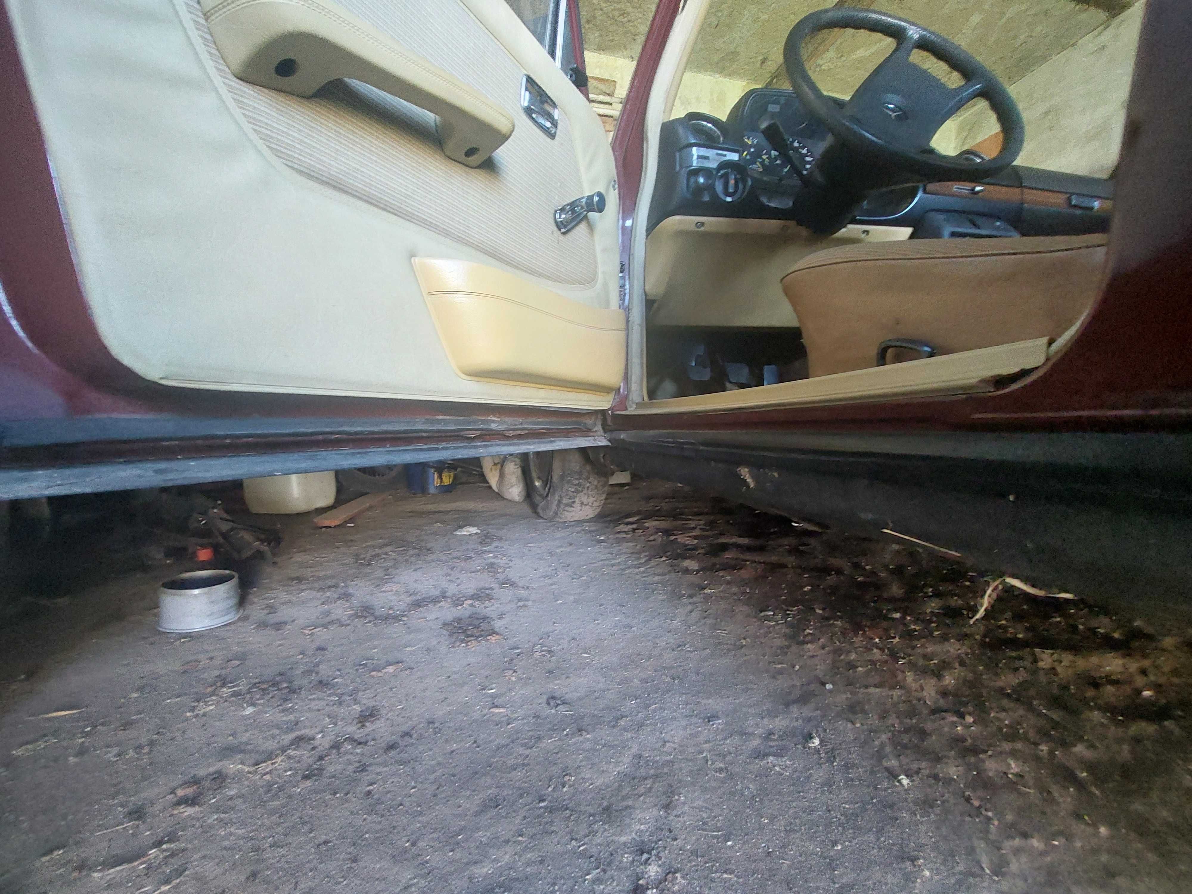 Mercedes W123 2.0 Benzyna 1983 r .