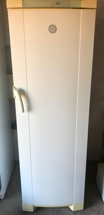 Продам холодильник Electrolux