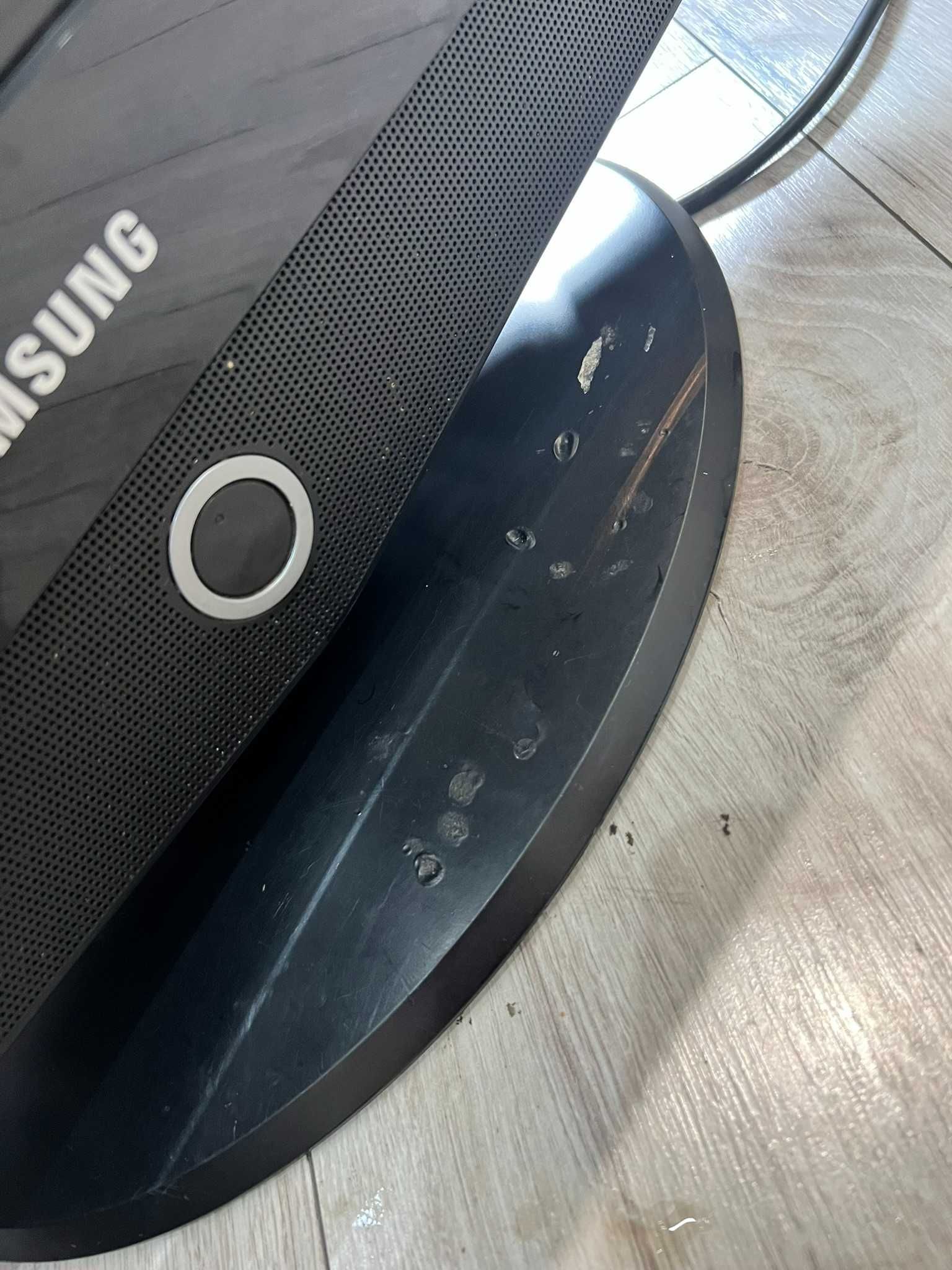 Monitor / TV Samsung LE26R32B — 26 cali — HDMI, SCART, VGA