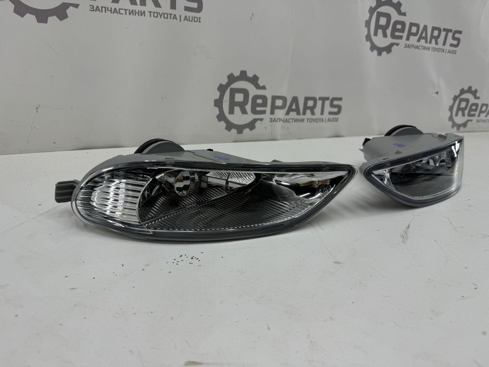 Протитуманна фара нова TYC Toyota Camry 02-04r камри туманка