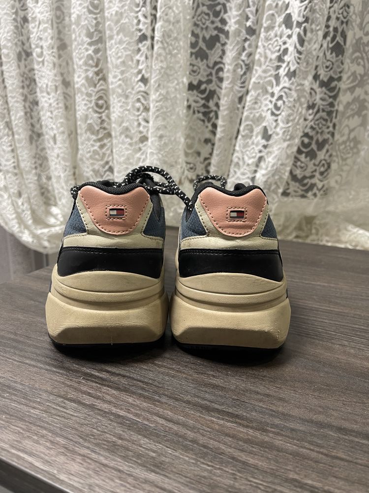 Кросівки Tommy Hilfiger Tech Runner Mix