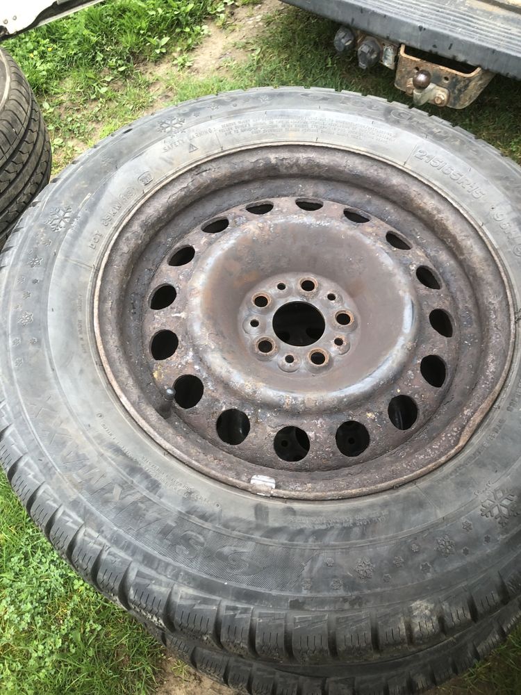 Зимня резина 215/65 R15 з дискати