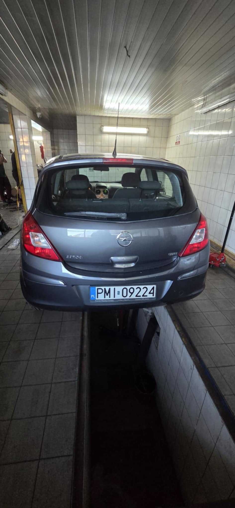 Sprzedam Corsa 1,3 diesel - zadbany