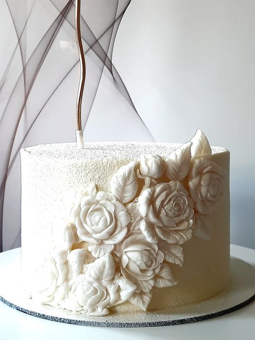 Приймаю замовлення на виготовлення тортів тістечок, порційних десертів