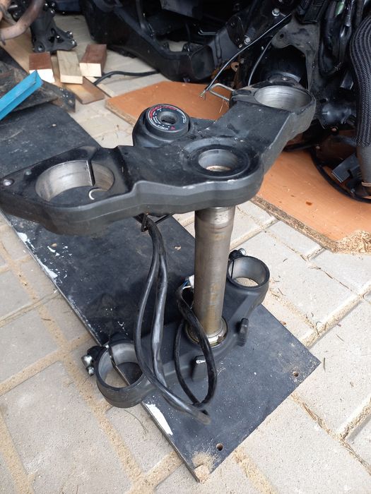 Kawasaki z1000sx 11-16 rama kolektory stacyjka przełącznik zegar moduł