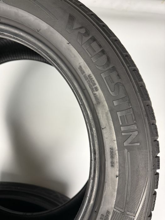 Шини 4шт. R17 225/50 Vredestein 2019 рік 5,5 мм зимова резина