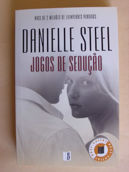 Romances Nora Roberts e Danielle Steel