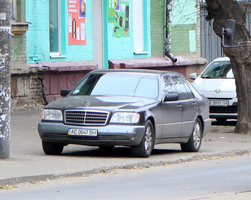 Mercedes W140 300se в хорошем сохране кабан