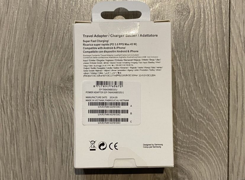2x Oryginalna ładowarka Samsung o mocy 45W USB-C.