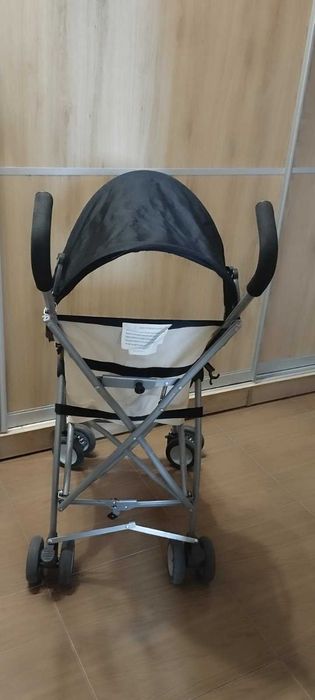 Продам прогулянкову коляску тростина