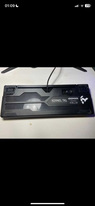 Teclado Mecânico Krom Kernel TKL PT