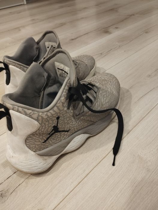 Buty Jordan do koszykówki 42,5