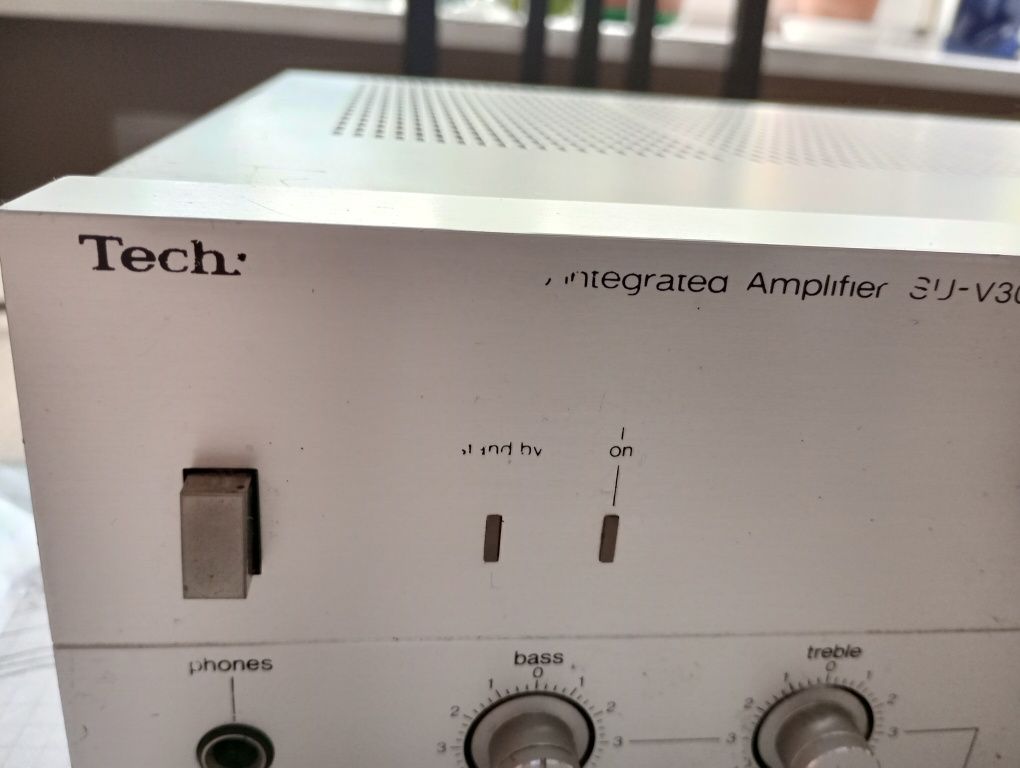 Technics Wzmacniacz SU-V303