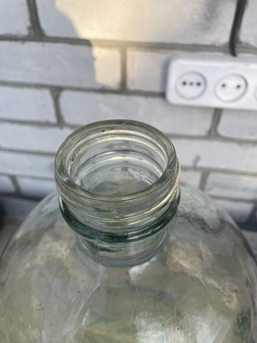 Бутыль стеклянная, 10 л