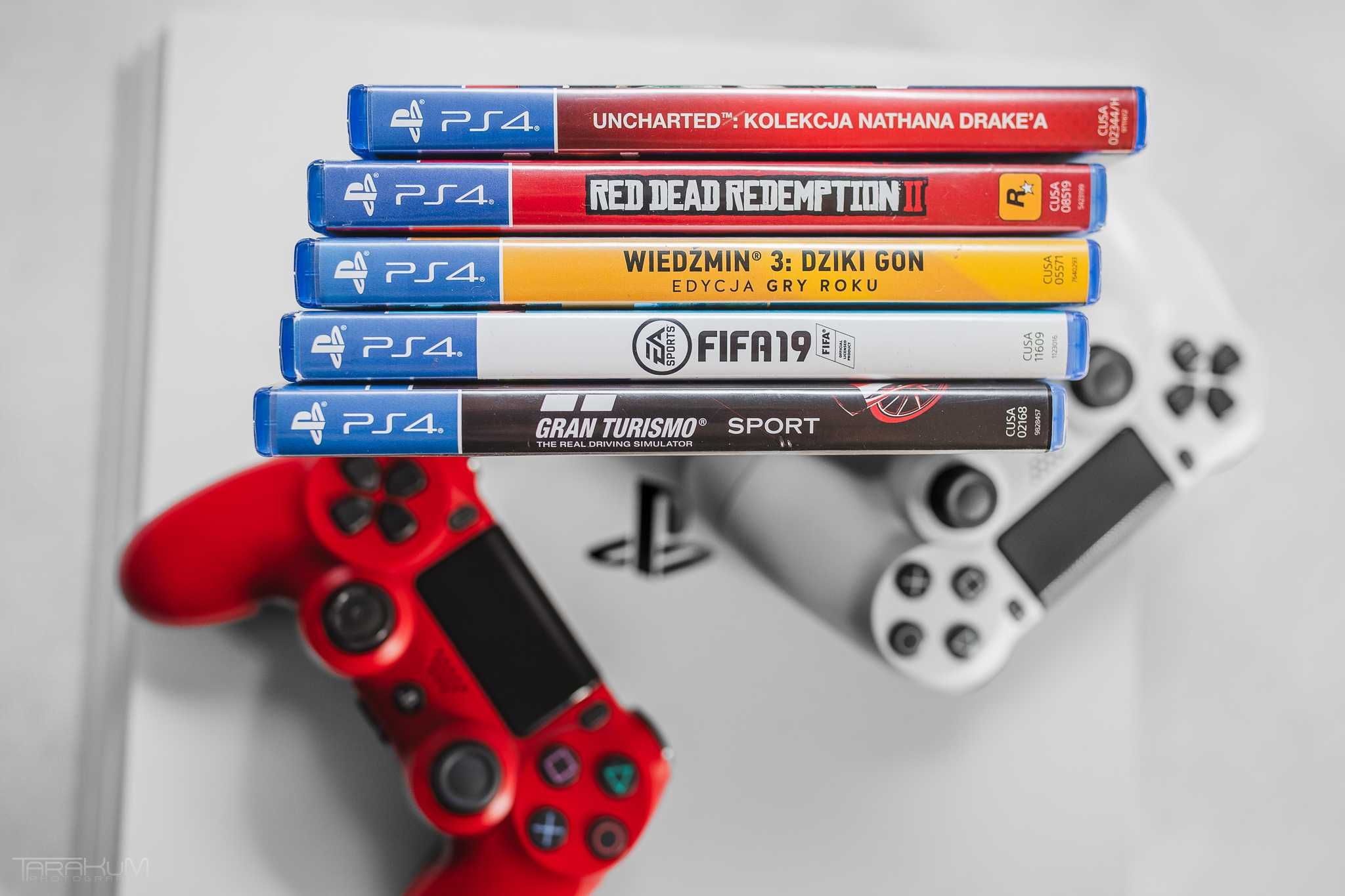 Konsola Play Station 4 PRO Biała, 2xPAD, 5 gier, full zestaw!!