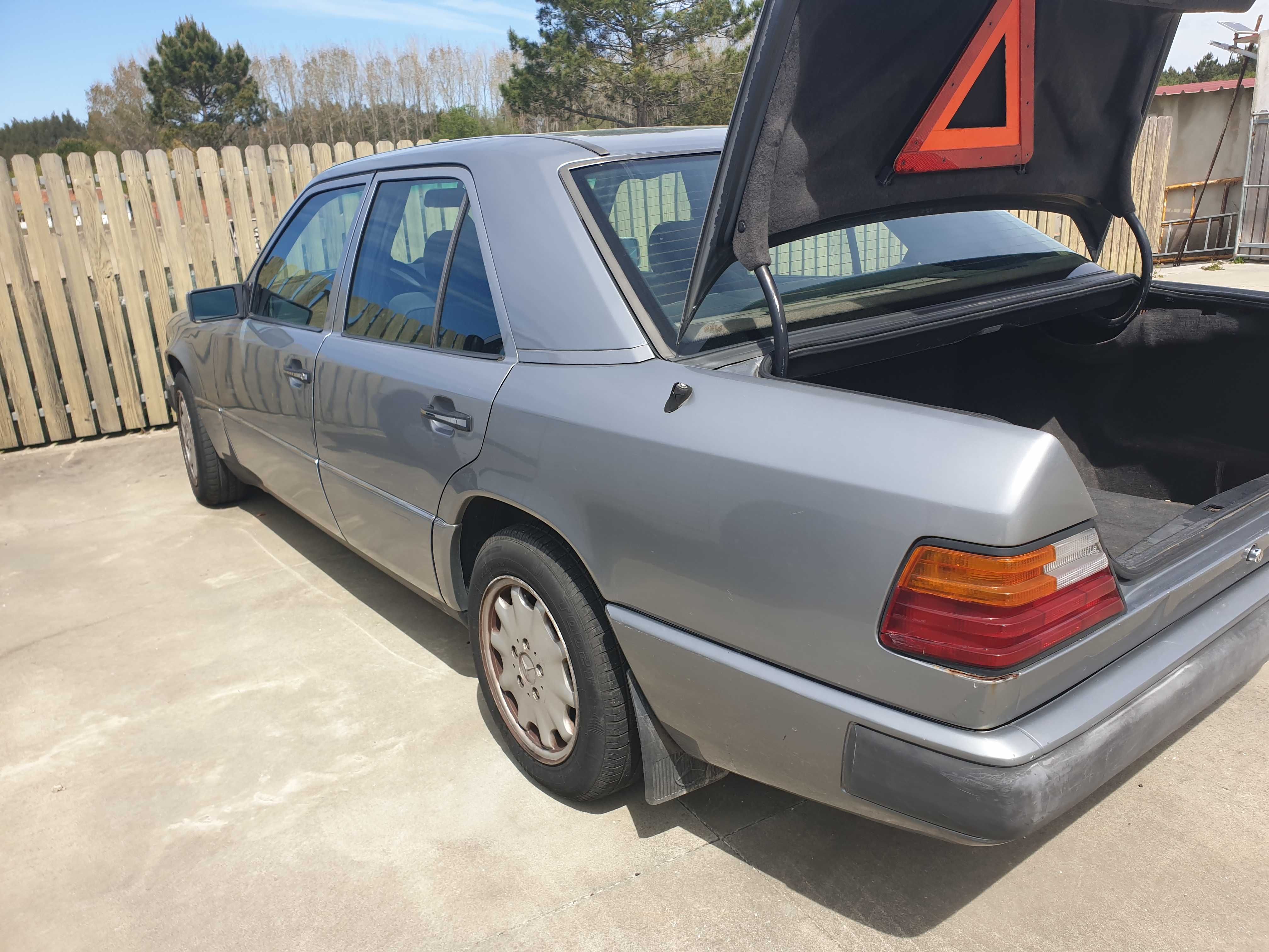 Mercedes-Benz 200 200 D - 91