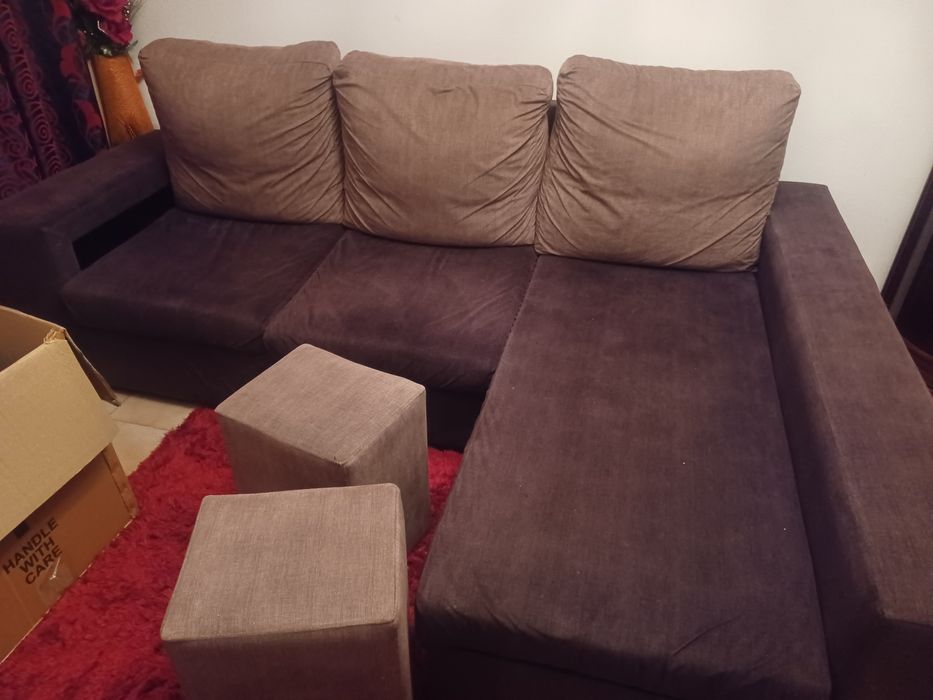 Sofá como novo com 2 puf