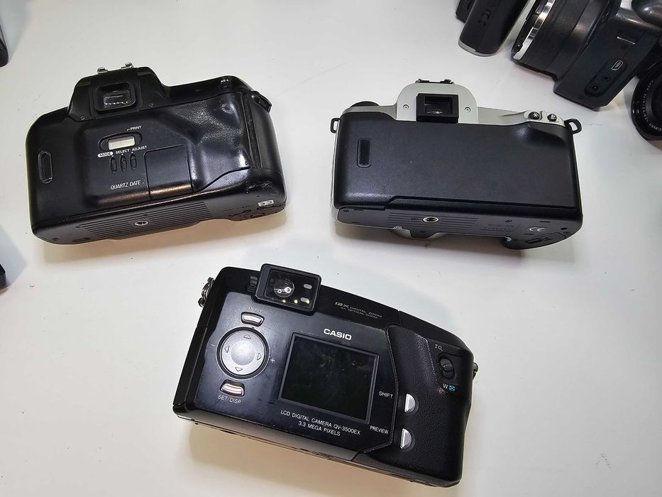 #1 Лот із 3 фотоапартів Nikon F50 CASIO Canon EOS 500N