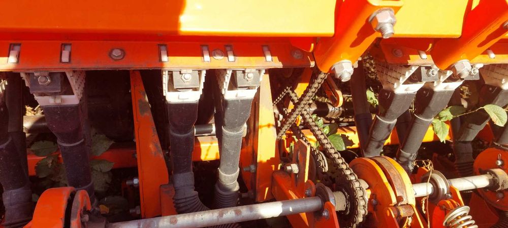 Продам зернову сівалку сзф-4000v варіаторна,фаворіт
