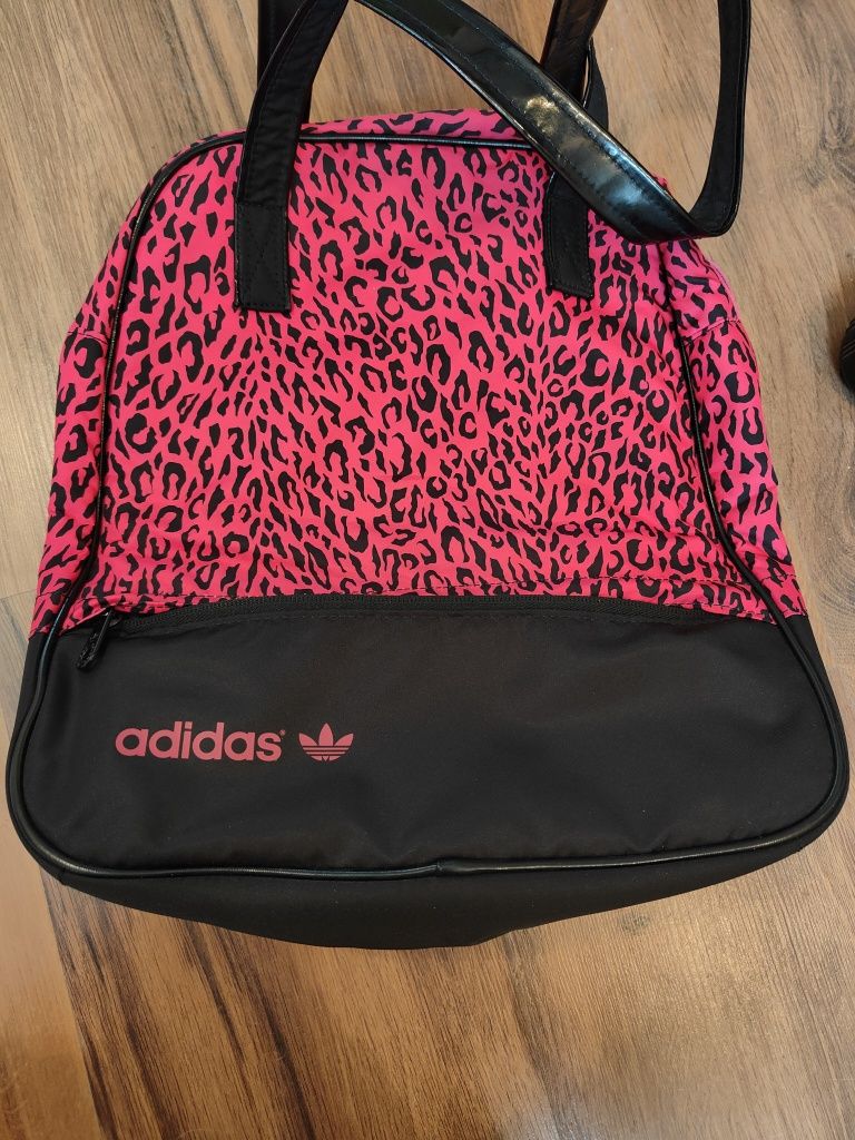 Torebka adidas . róż
