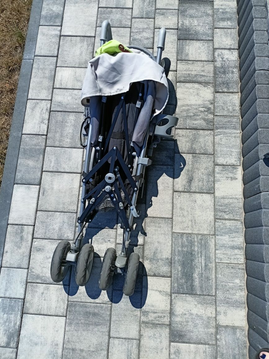 Wózek spacerowy.