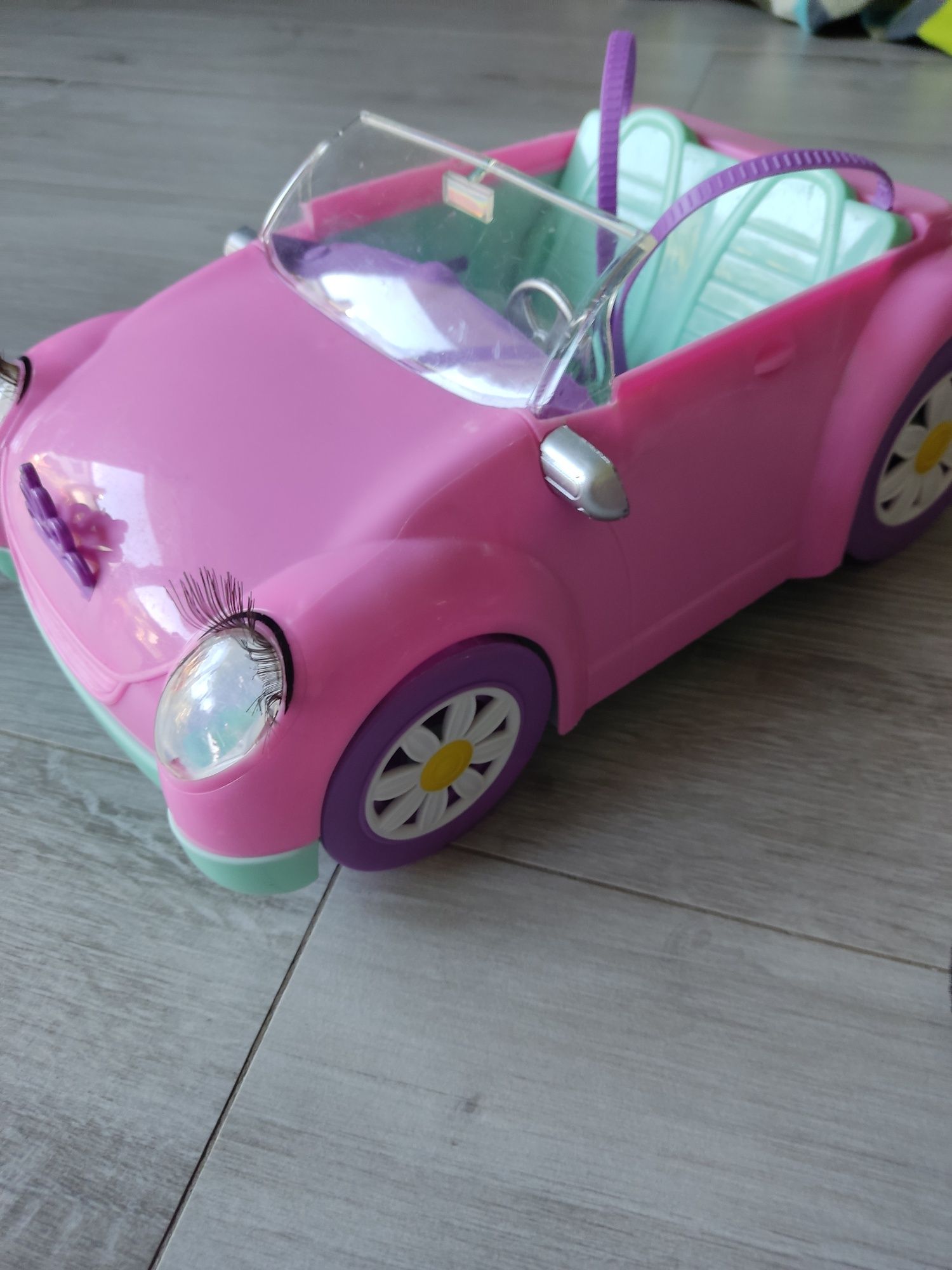 Samochód różowy Barbie