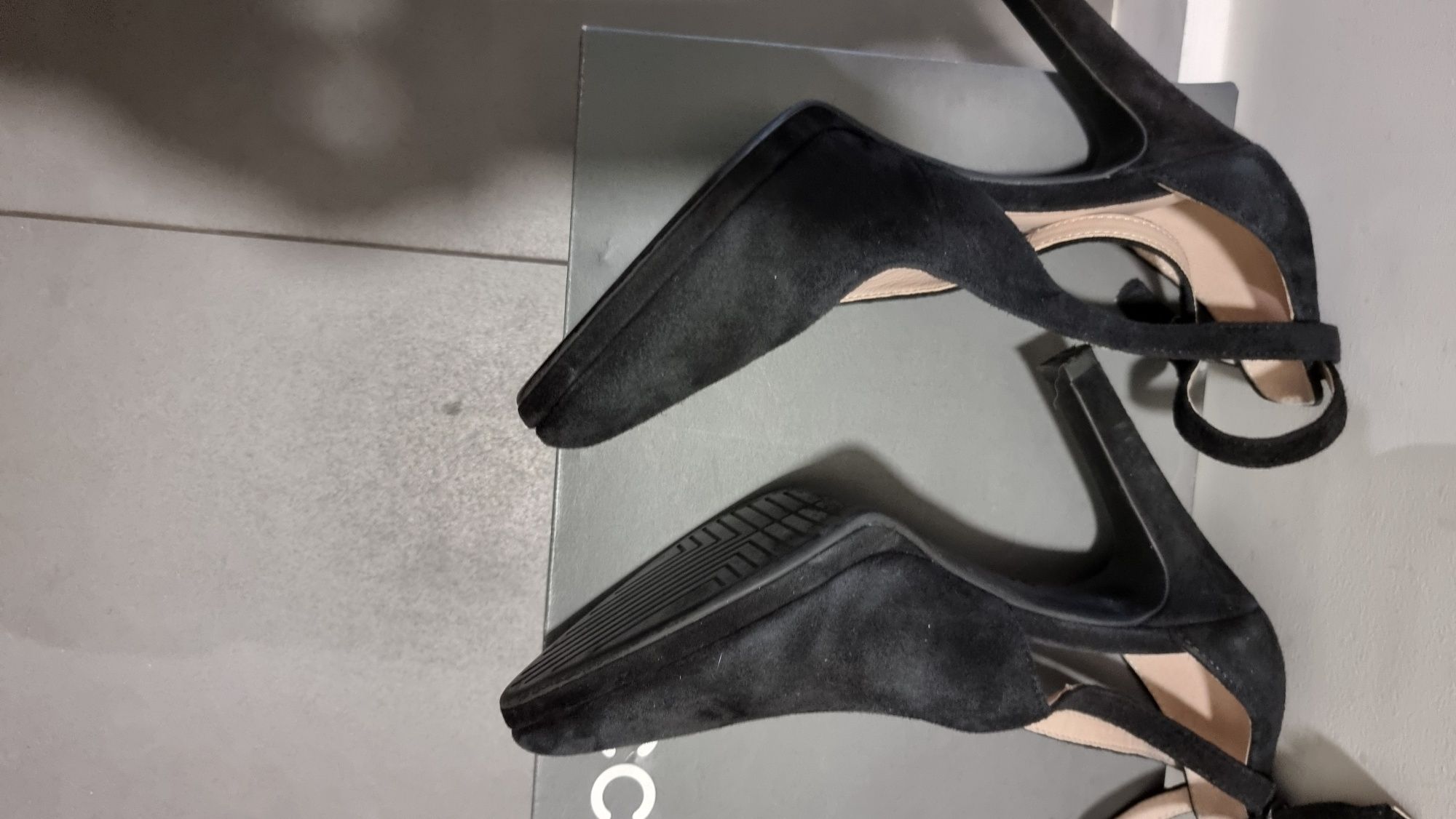 Sapatos Marca ECCO