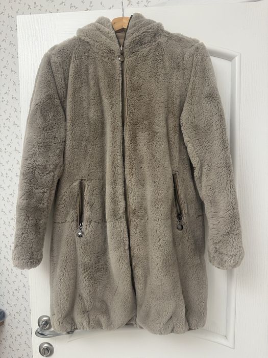 Продам зимову куртку на дві сторони