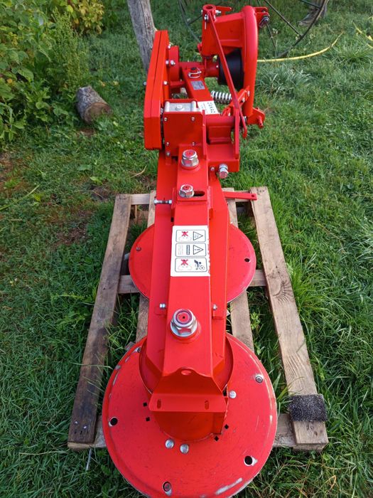 Косілка тракторна