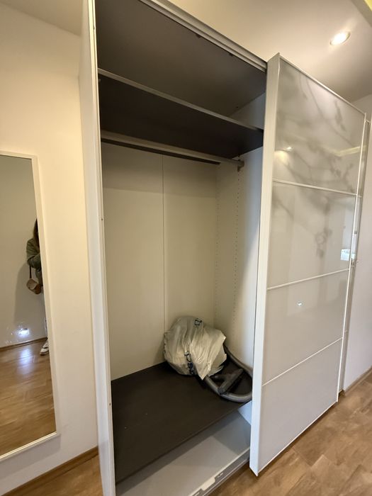 Szafa Pax 2m, szklane drzwi przesuwne