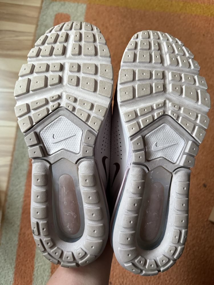 NIKE Air Max Pulse r. 39