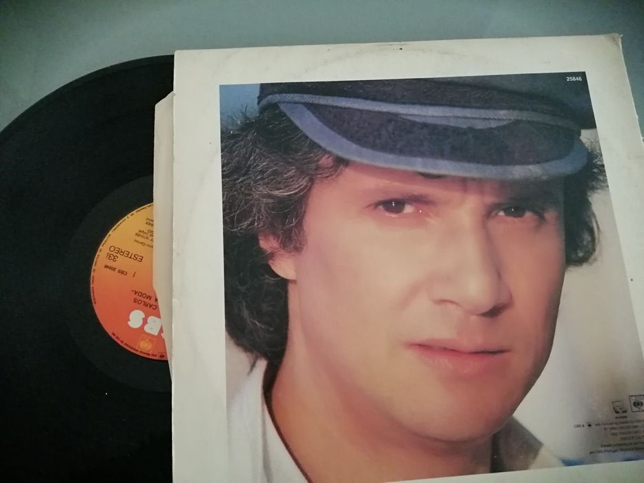 Vinil Roberto Carlos - O amor é a moda"	disco de vinil como novo!!*