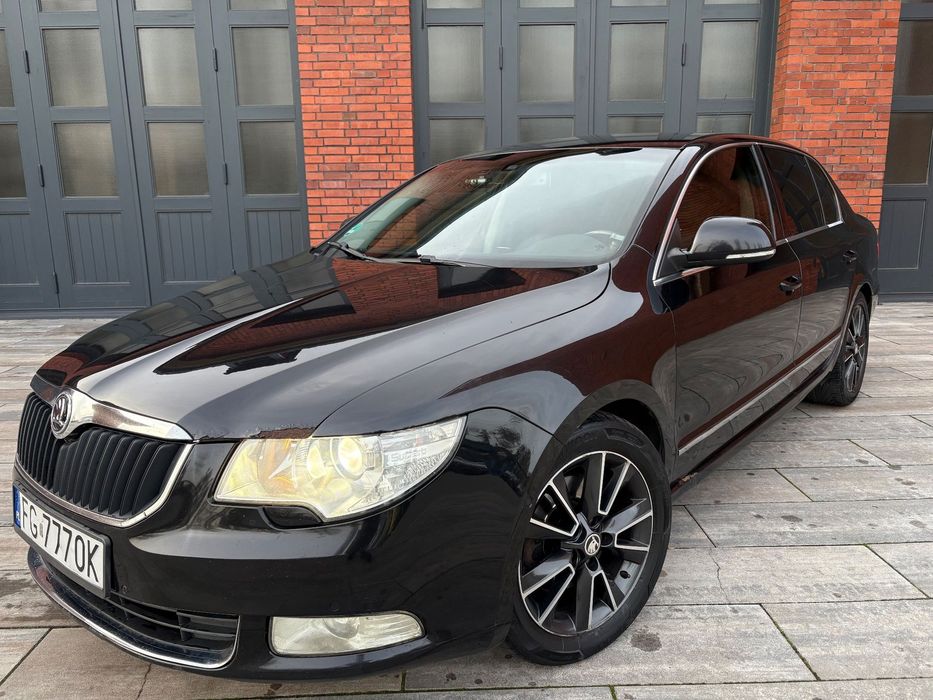 Skoda Superb DSG, xenon, skóry, ładne alu 17, zarejestrowany w PL