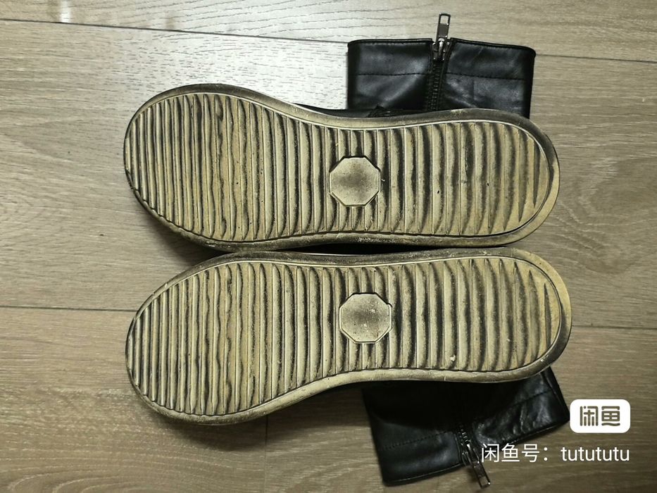 Cinzia araia type ramones rick owens geobasket