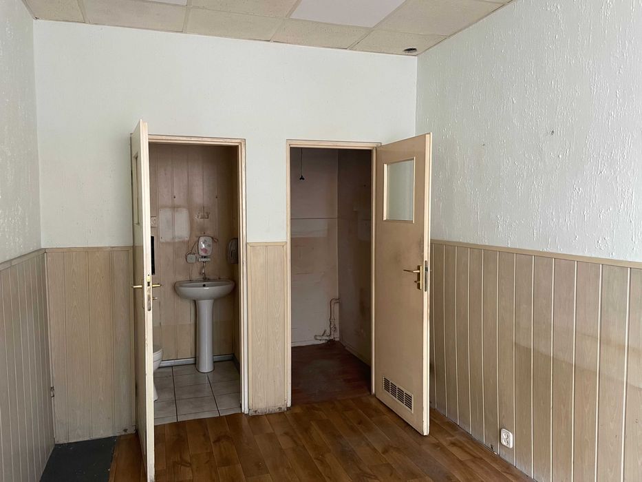 Sprzedam lokal usługowy w ścisłym centrum Kutna