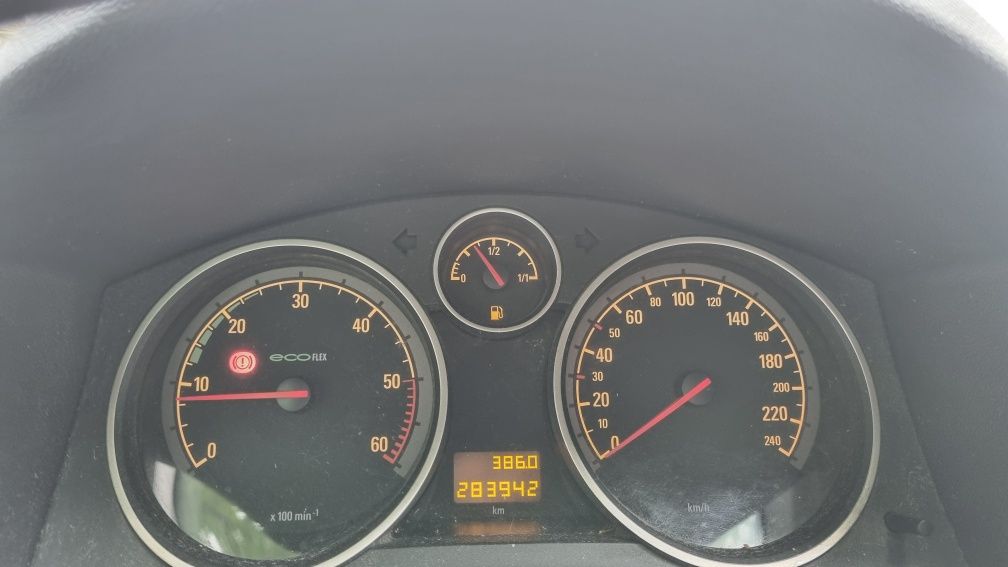 Opel astra caravan 2009 nacional reservado