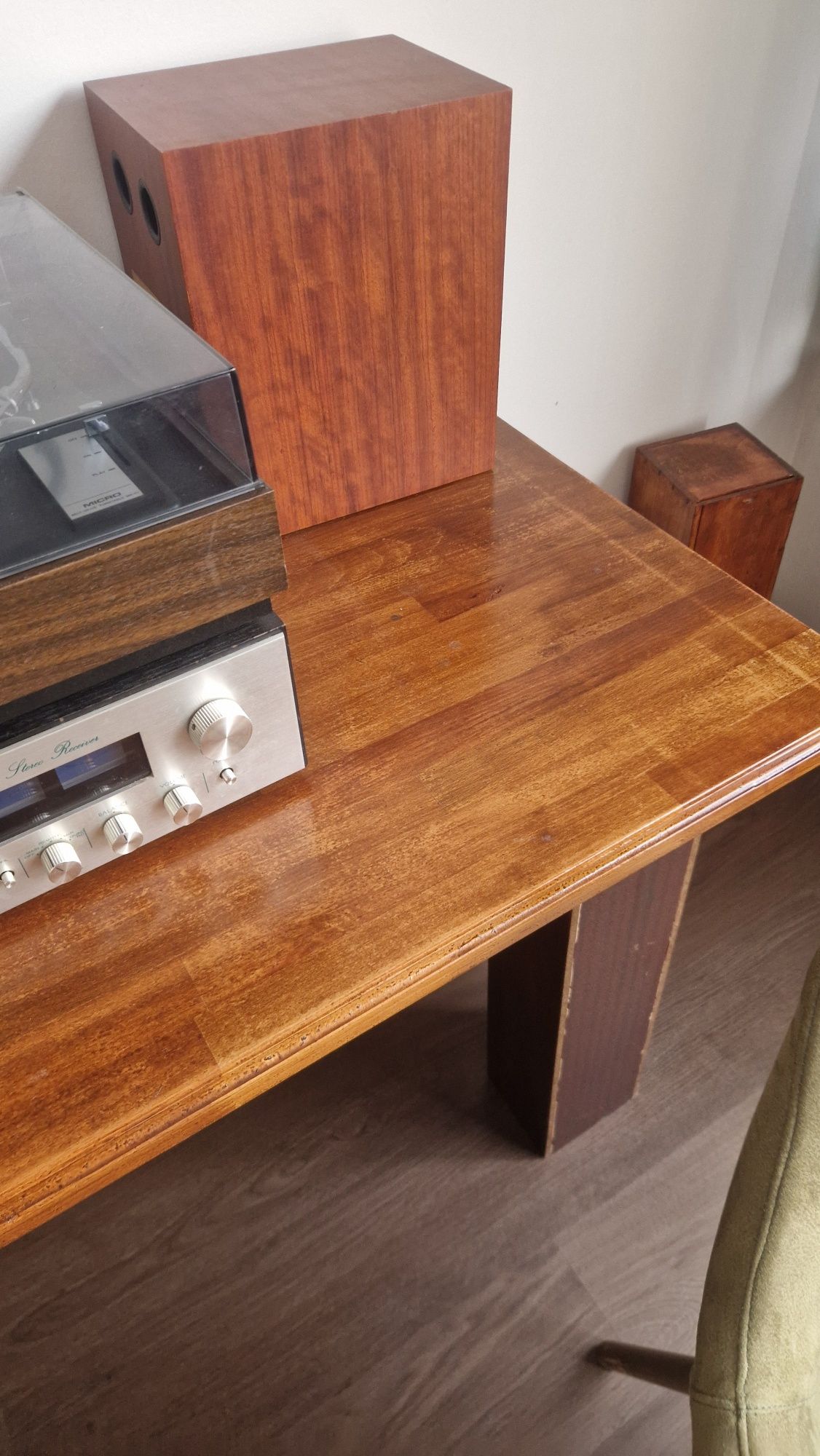 Mesa jantar com tampo madeira maciça
