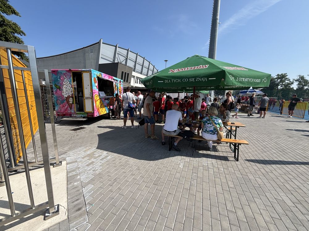 Obsługa imprez plenerowych - Food trucki