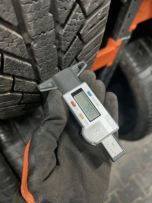 Шини,Резина,Пара,Зима 185/60/15 84T Semperit Master-Grip 2