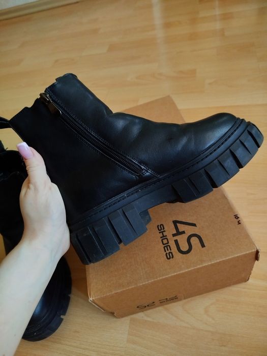 Продам зимові Челсі жіночі