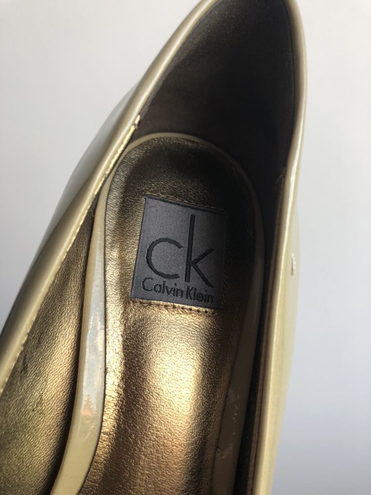 Piękne szpilki Calvin Klein CK 35