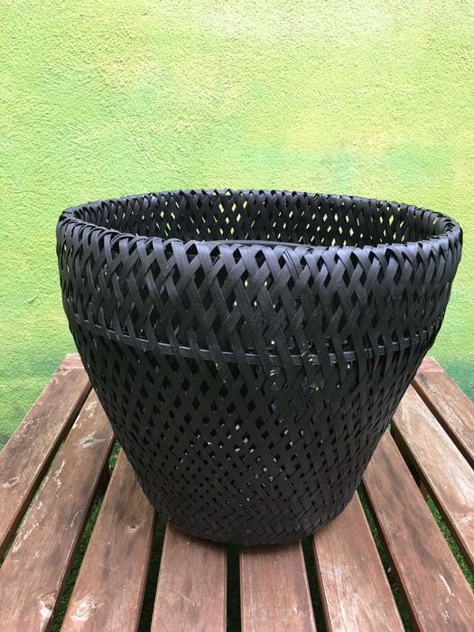 Cesto Vaso castanho escuro em verga