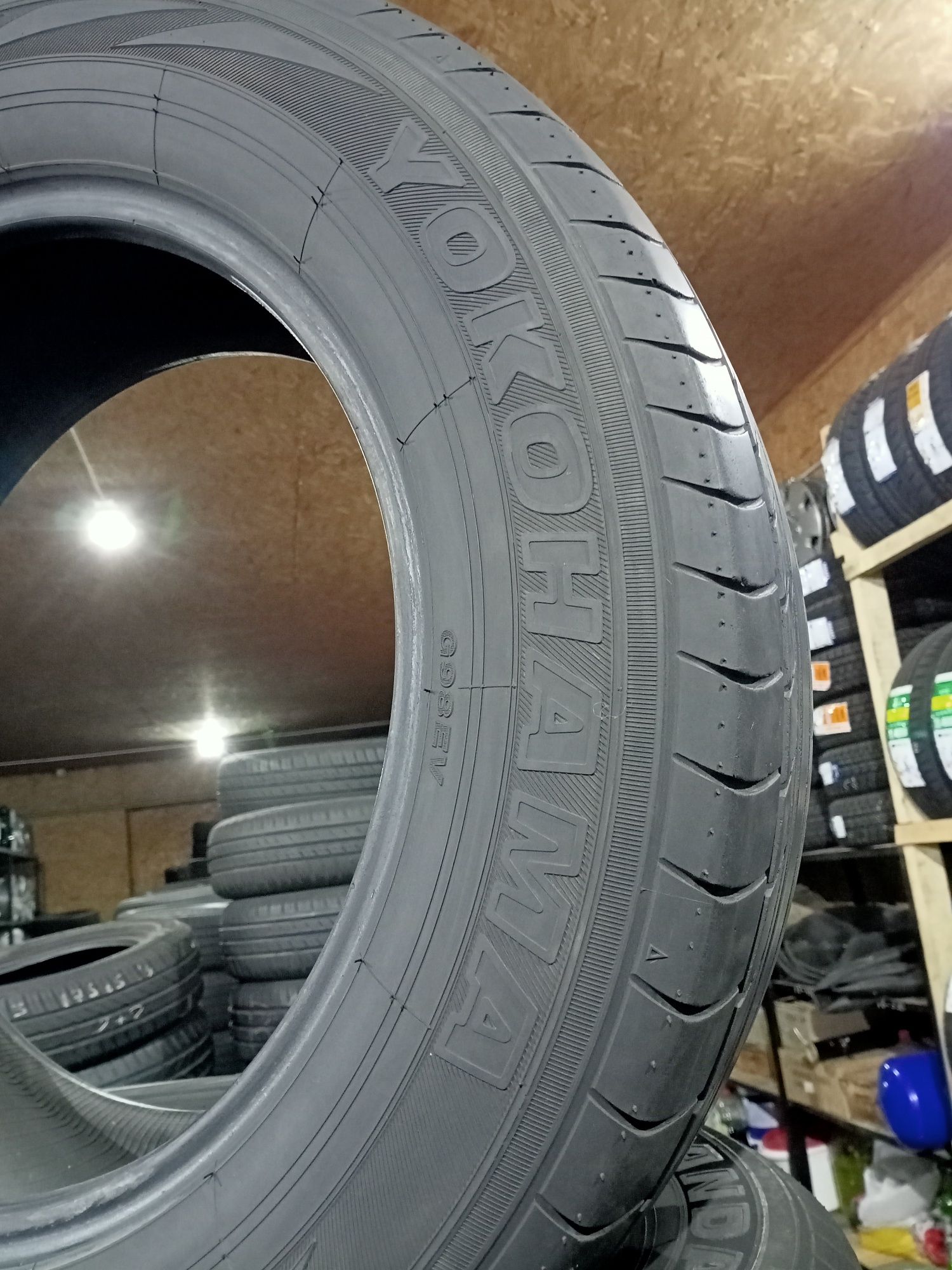 Літні шини комплект Yokohama 225/65 r17 резина р17