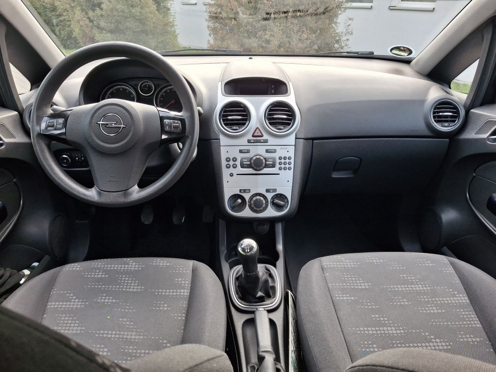 Opel Corsa benzyna