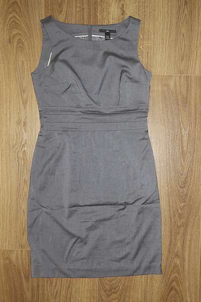 сукня ділова H&M сіра деловое строгое платье серое