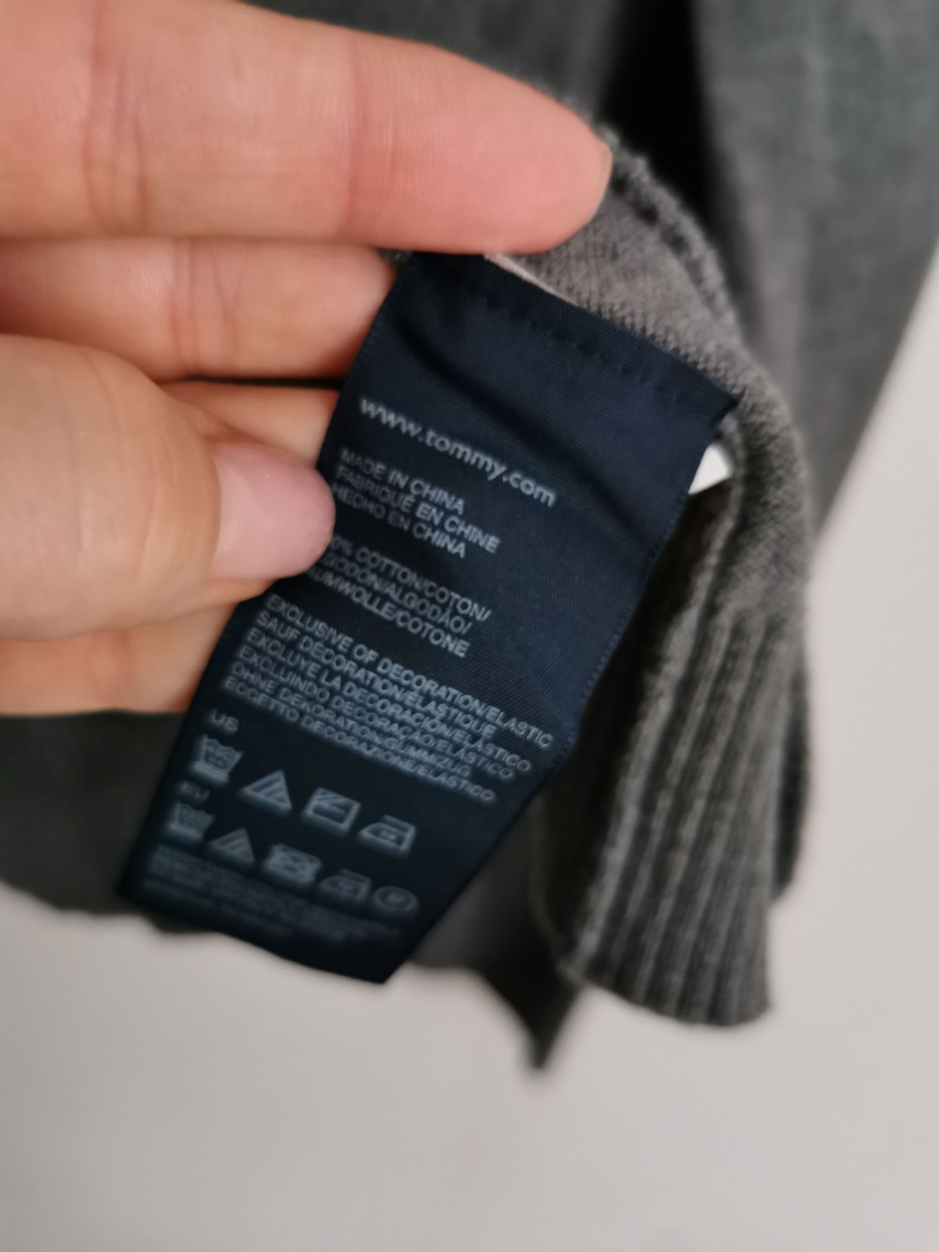 Tommy Hilfiger sweter w serek męski logowany bawełniany S/M