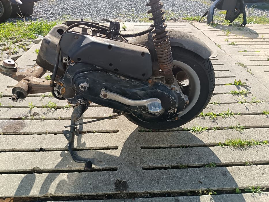 Silnik Piaggio Vespa et2,lx 50cm niski przebieg!!