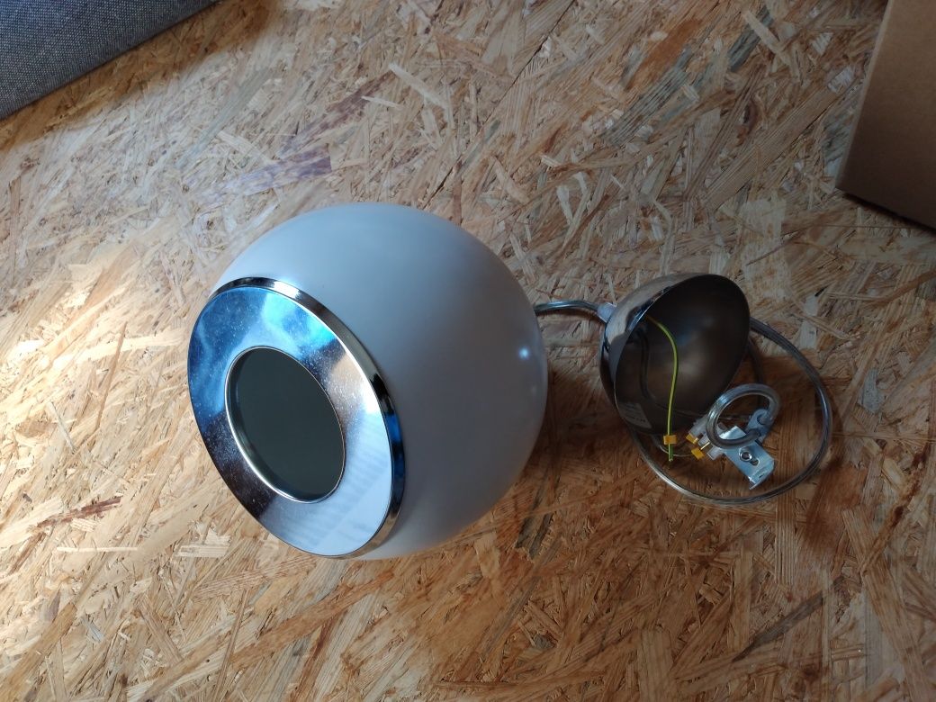 Lampa kula biała