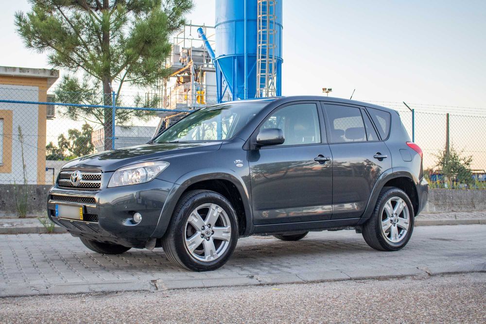 Toyota RAV4 2.2 D-CAT 177cv